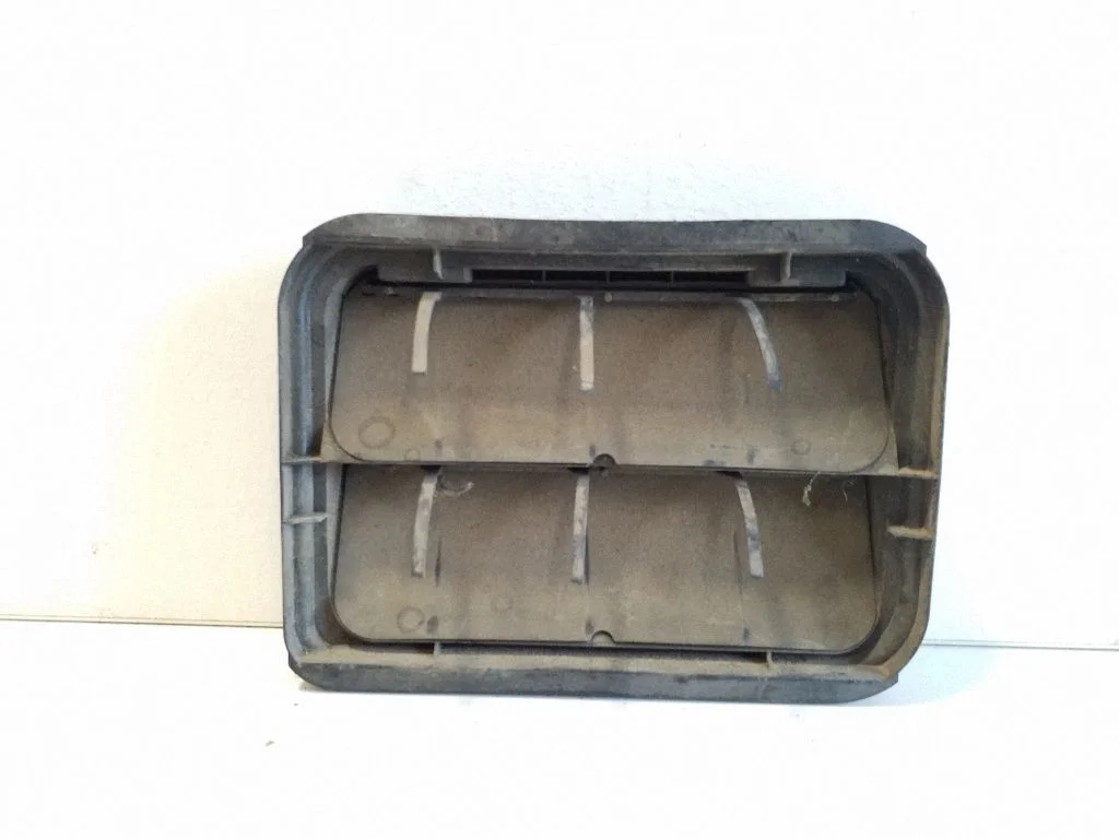 Ventilatsioonirest 9675506980