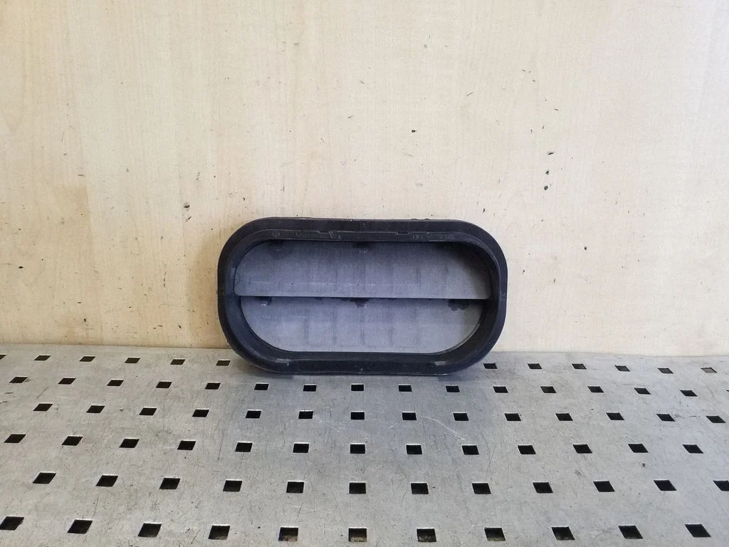 Ventilācijas režģis 6R0819465A