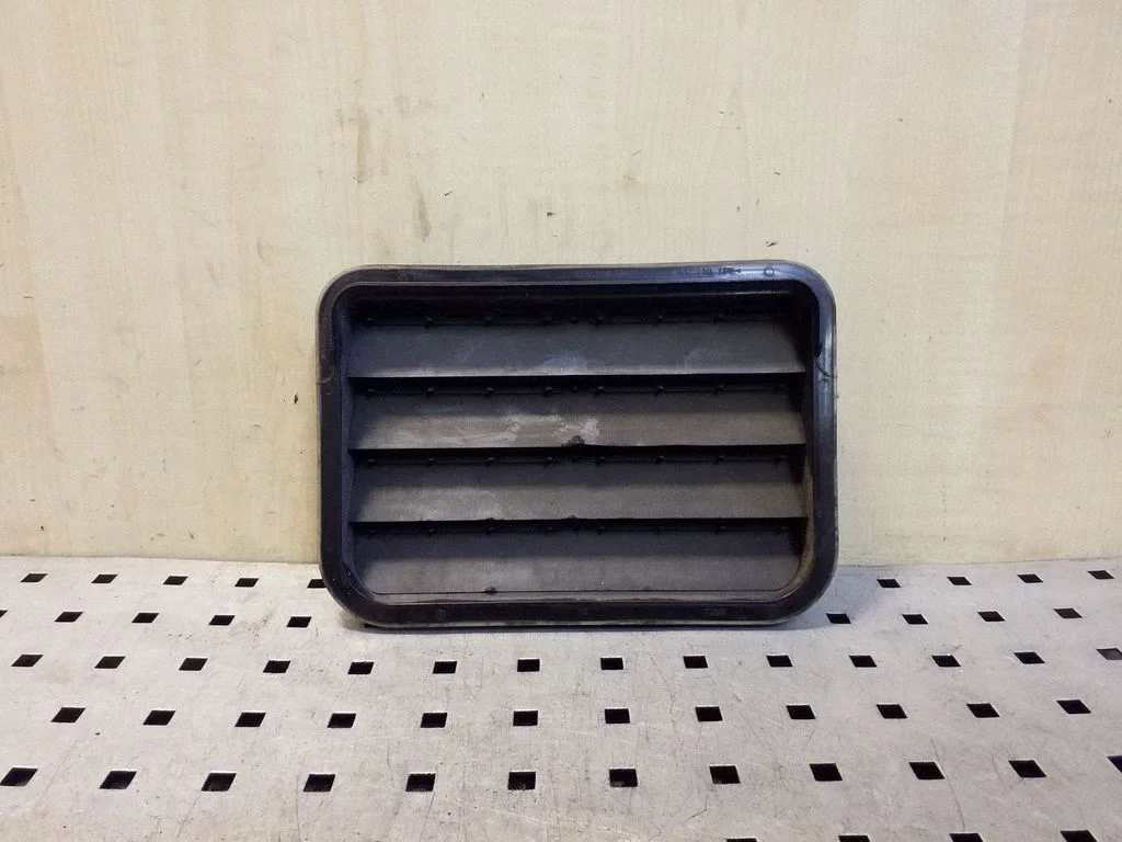 Ventilatsioonirest 7PP819181A