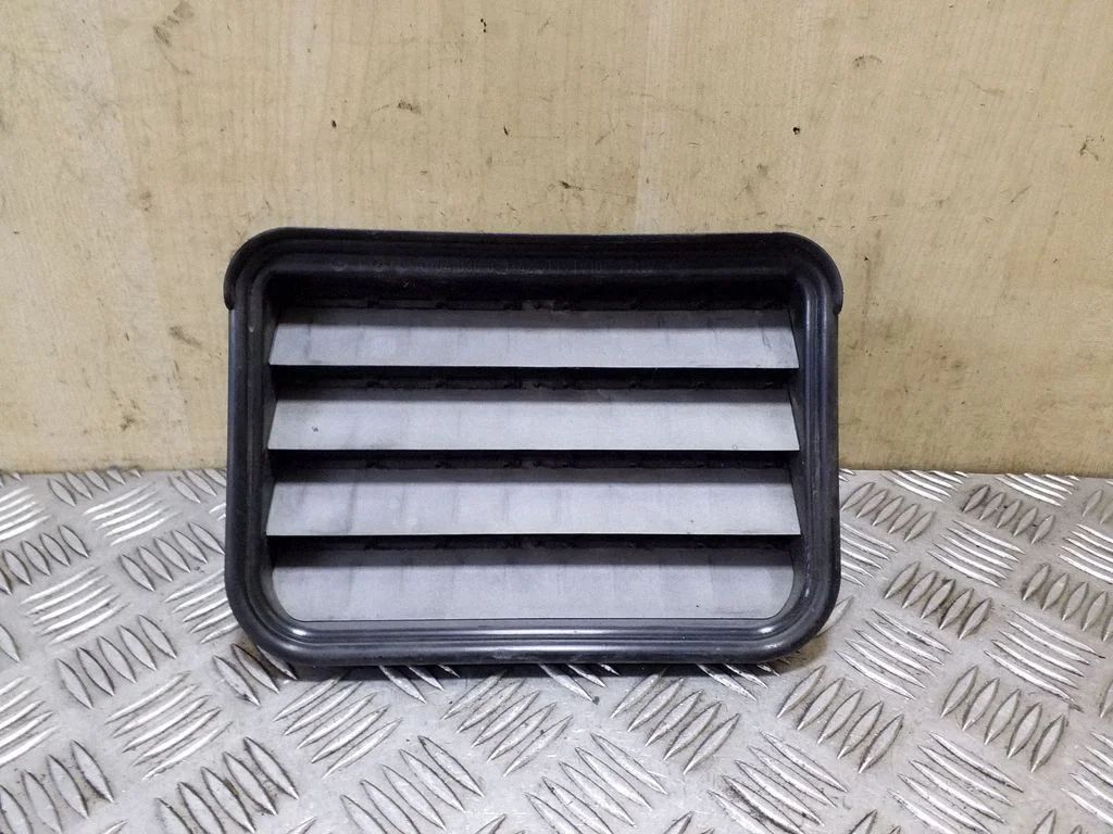 Ventilatsioonirest A1648300342