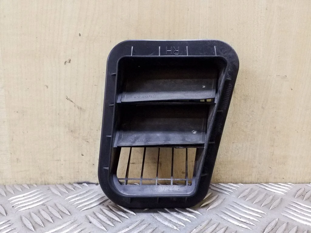 Quarter panel pressure vent – KIA Sportage (2011-2016)