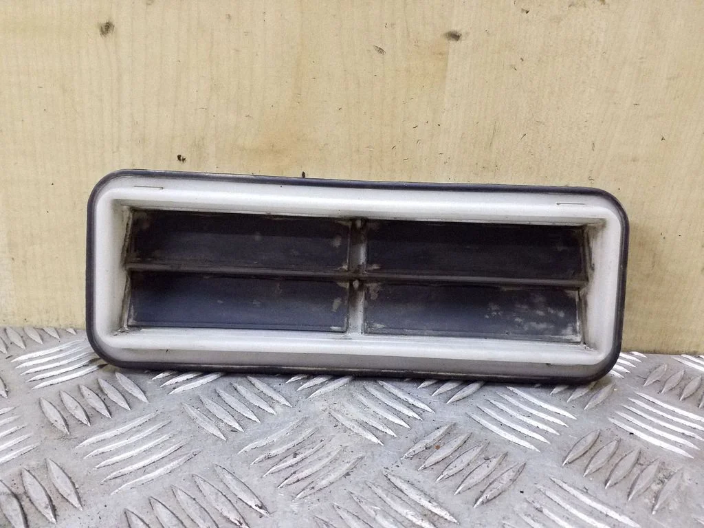 Ventilatsioonirest 09177224
