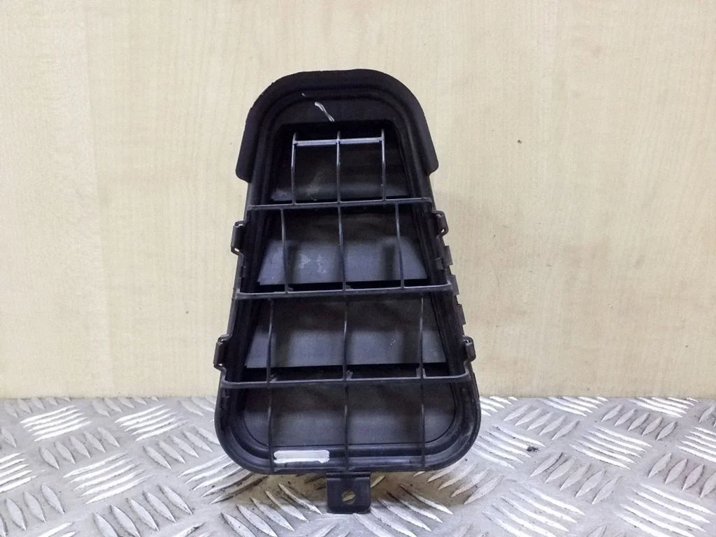 Quarter panel pressure vent – Audi A6 S6 C7 4G (2011-2018)