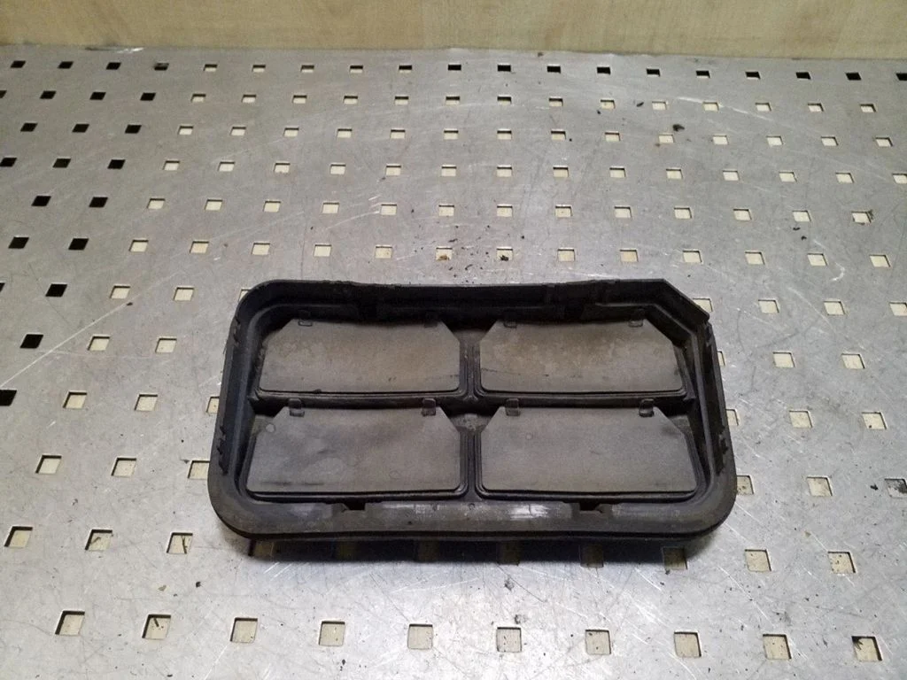 Ventilatsioonirest – Opel Astra H (2004-2012)