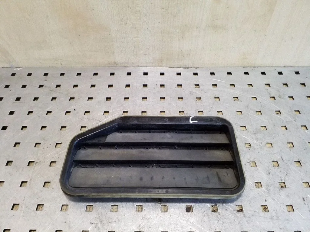 Ventilatsioonirest BM51N280B63A – Ford Focus (2010-2017)