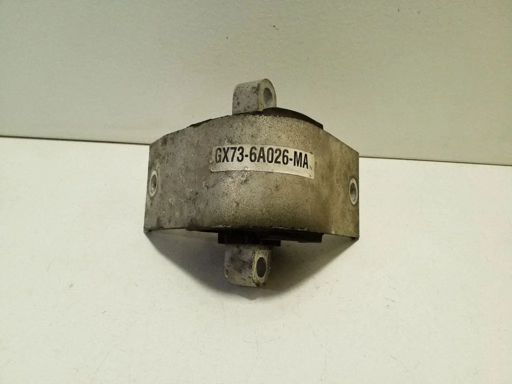 Gearbox mount GX736A026MA