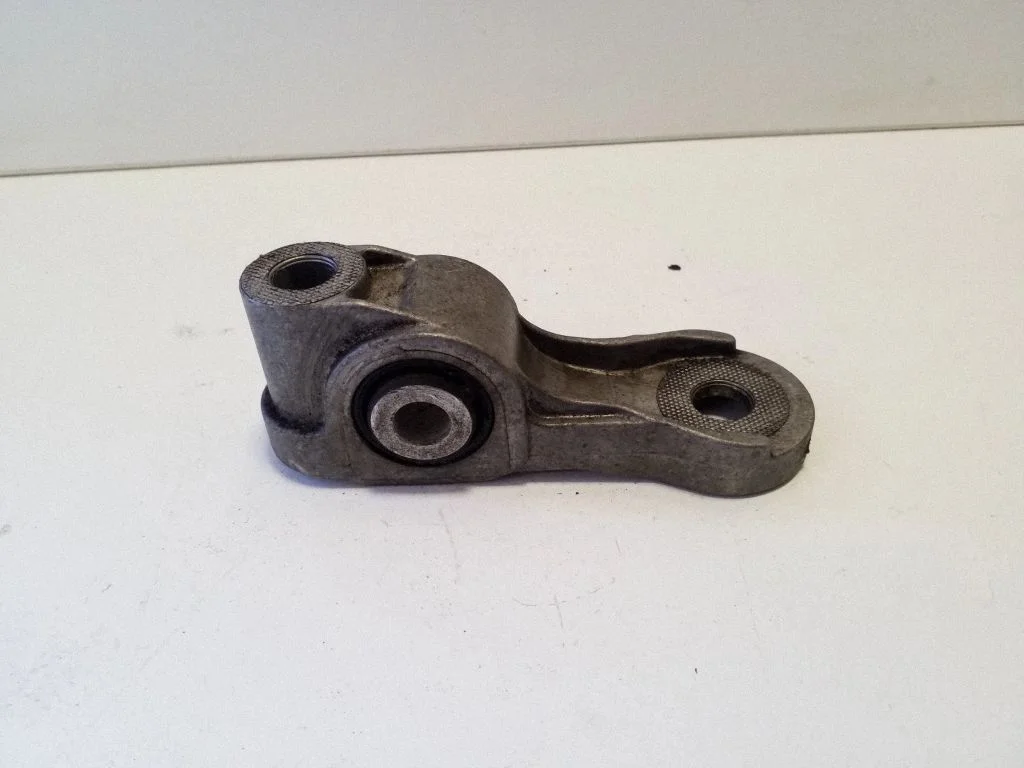 Gearbox mount 782115147537