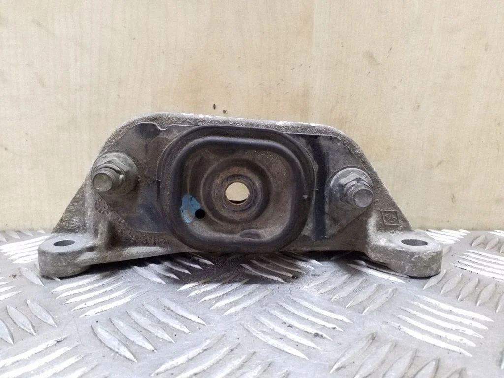 Gearbox mount – Renault Megane II (2006-2008)