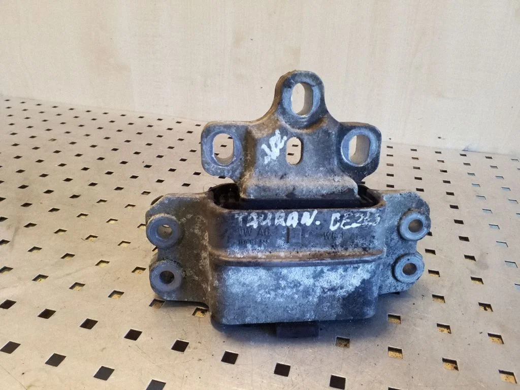 Käigukasti padi 1K0199555