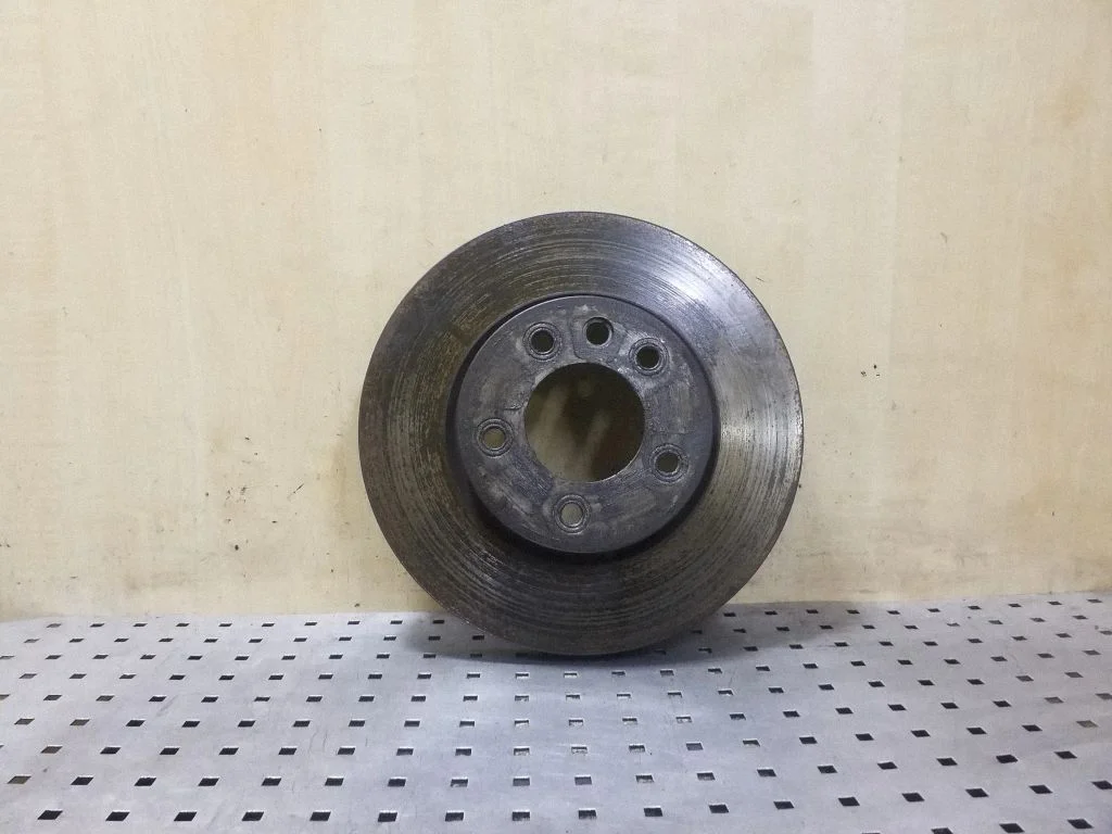 Priekšējais bremžu disks