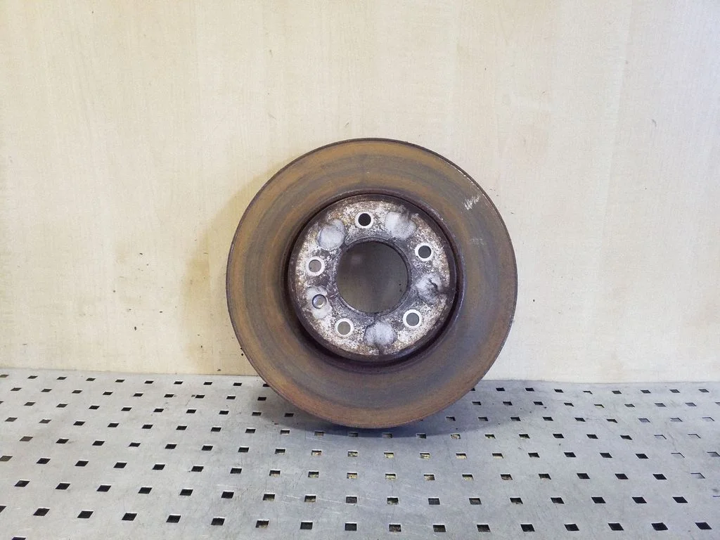 Front brake disc – right
