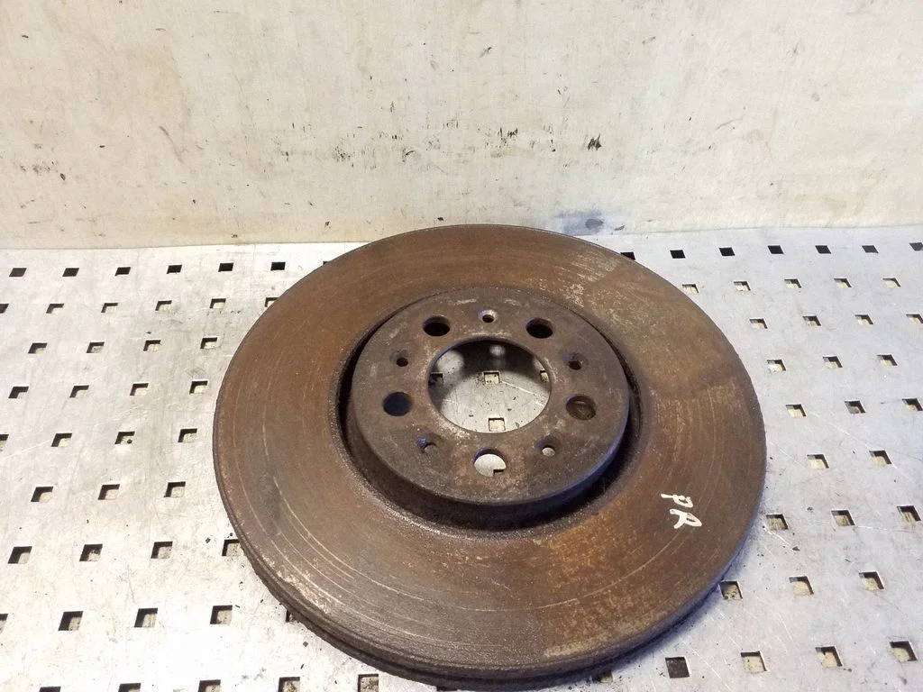 Priekšējais bremžu disks