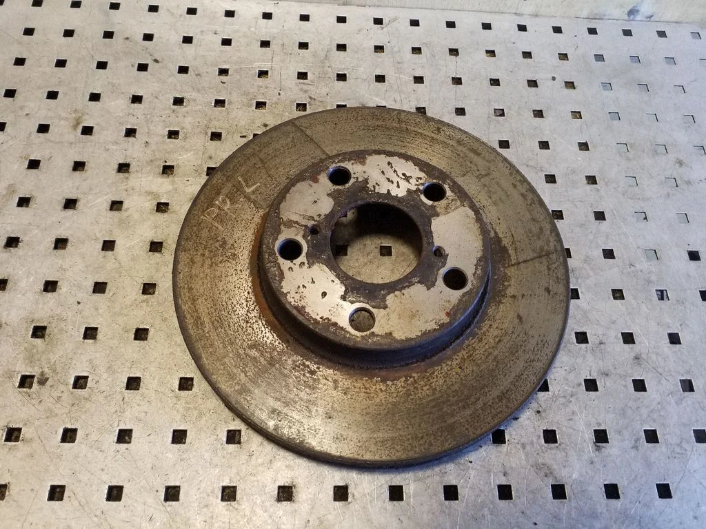 Front brake disc – left