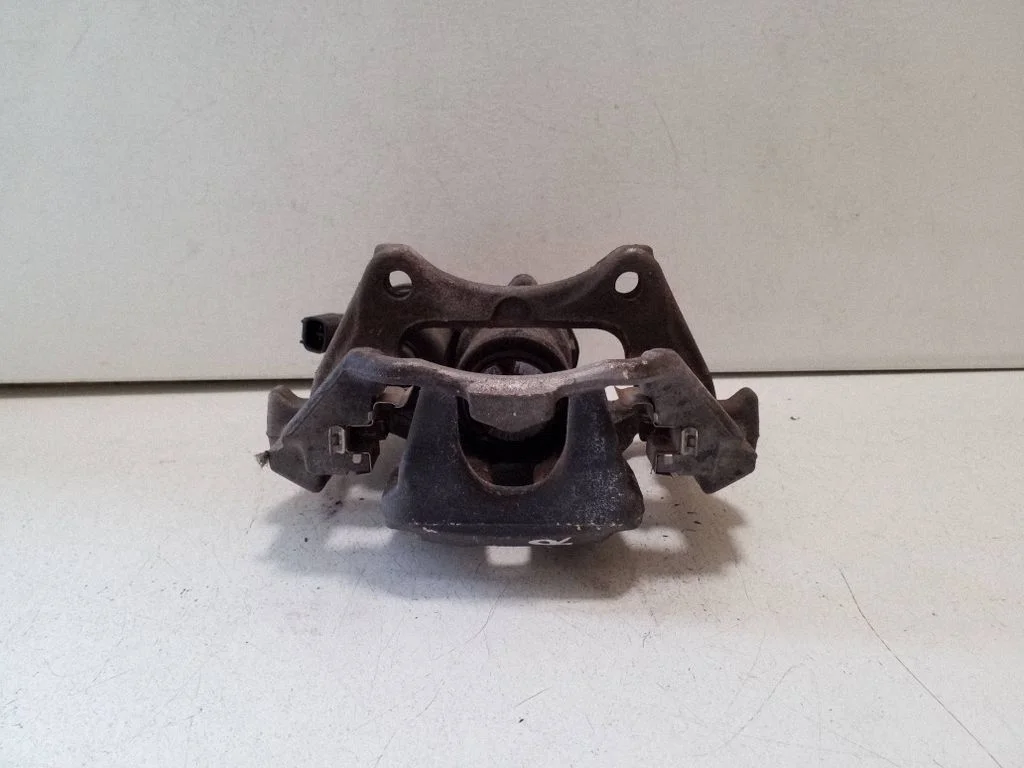Rear brake caliper A006B119B