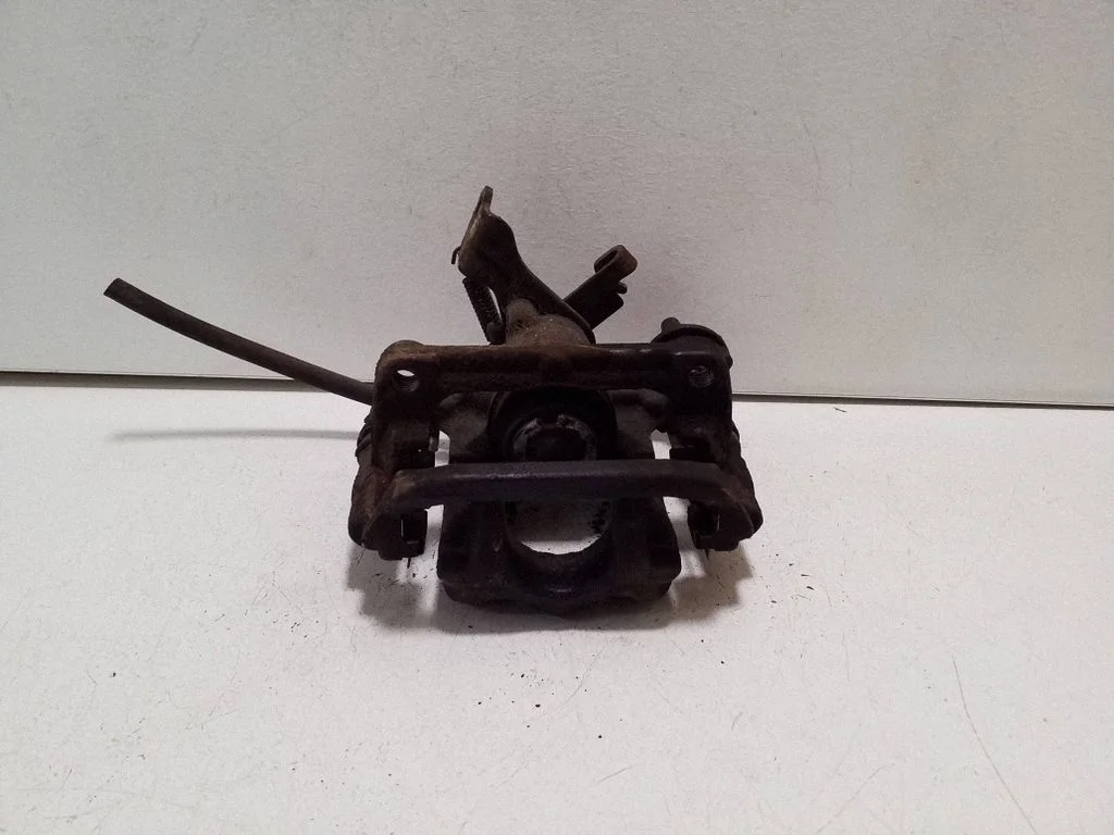 Tagumine pidurisadul – Chevrolet Orlando (2011-), parem