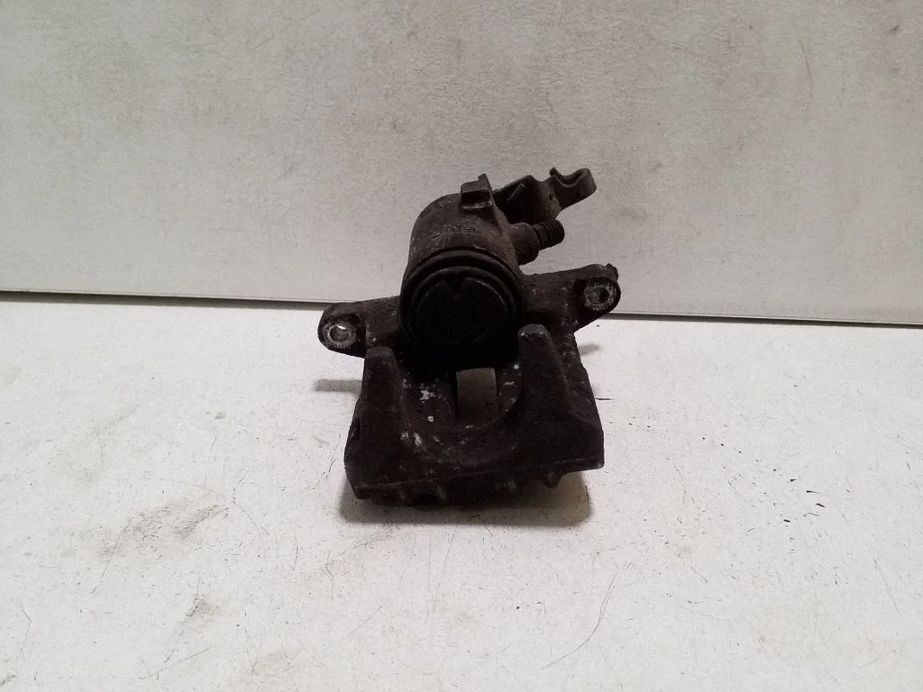 Tagumine pidurisadul – parem