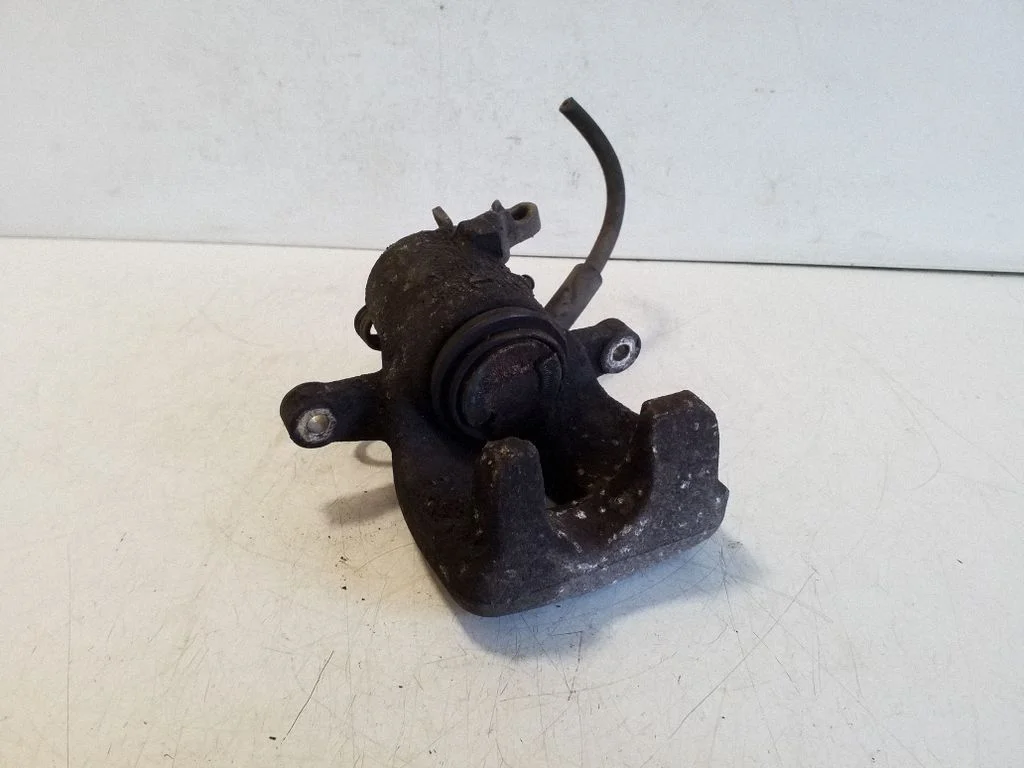 Tagumine pidurisadul – parem