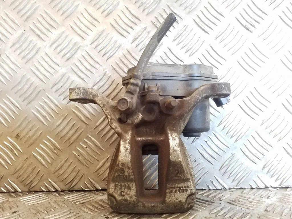 Tagumine pidurisadul A006B119B