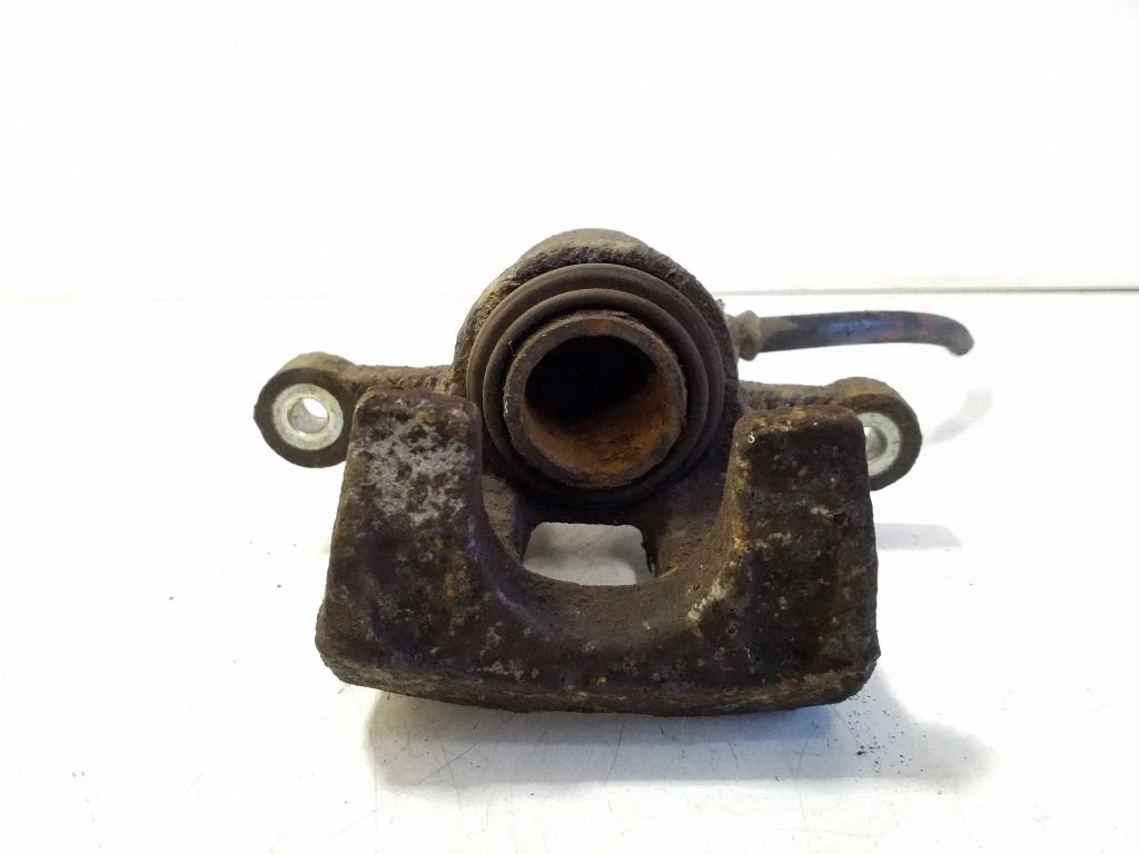 Tagumine pidurisadul – parem
