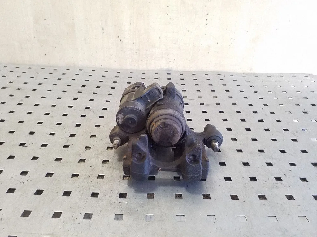 Rear brake caliper – Volkswagen Passat CC (2008-2016)