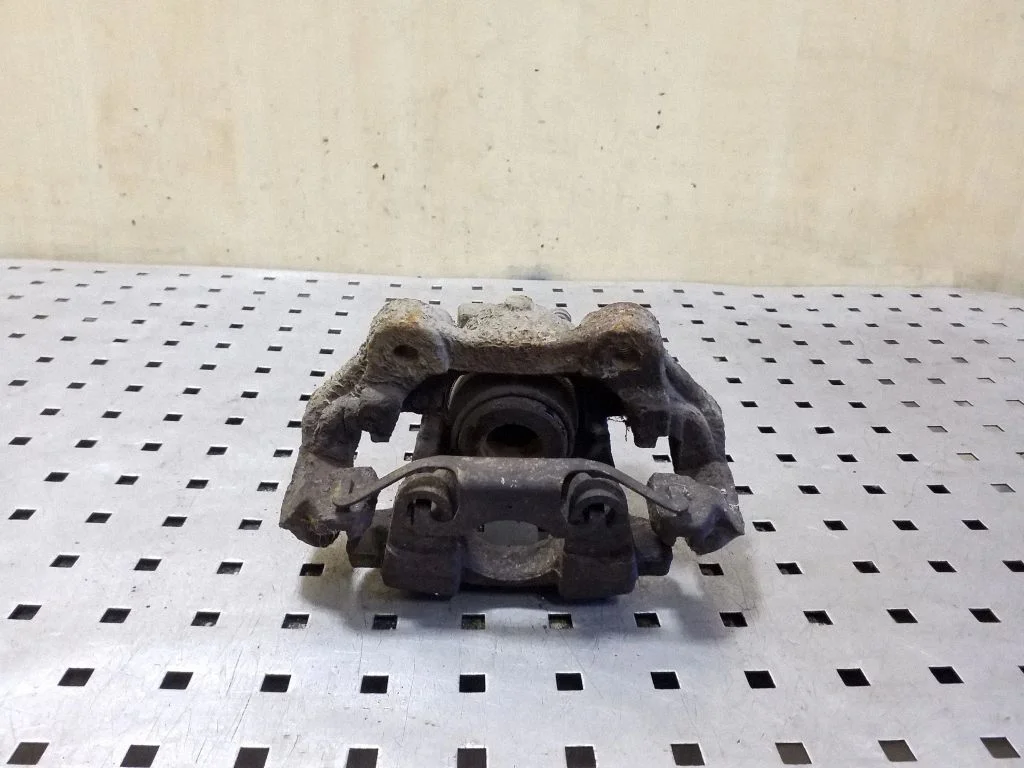 Rear brake caliper – Jeep Grand Cherokee (2010-2021)