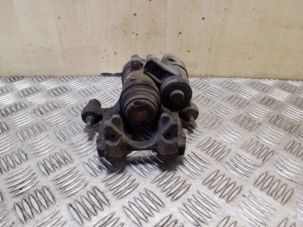 Rear brake caliper – Volkswagen Passat CC (2008-2016)