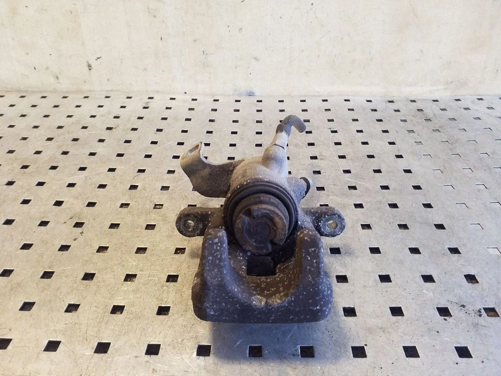 Tagumine pidurisadul – Mini Cooper Countryman R60 (2011-2016)
