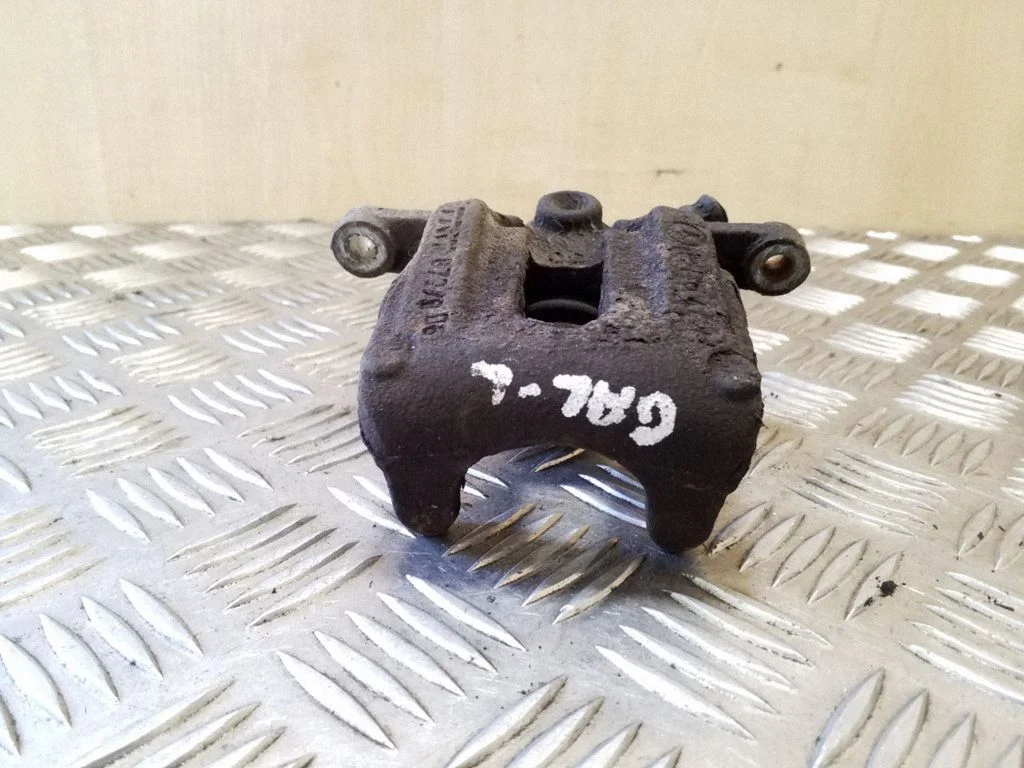 Tagumine pidurisadul – vasak