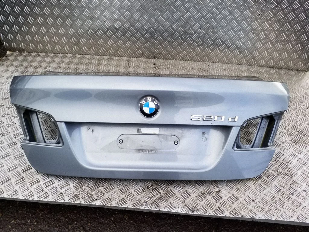 Tailgate/trunk/boot lid