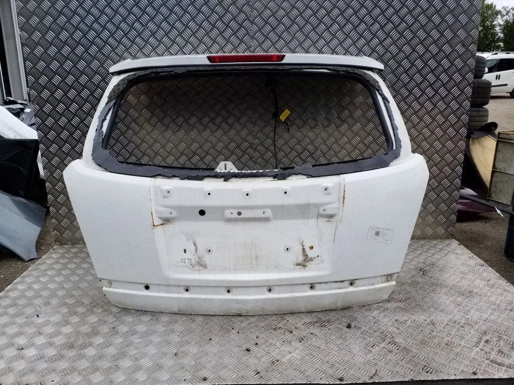 Tailgate/trunk/boot lid