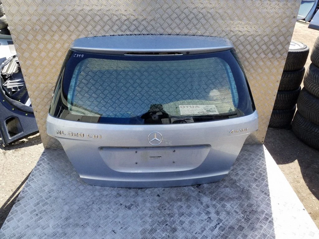 Tailgate/trunk/boot lid