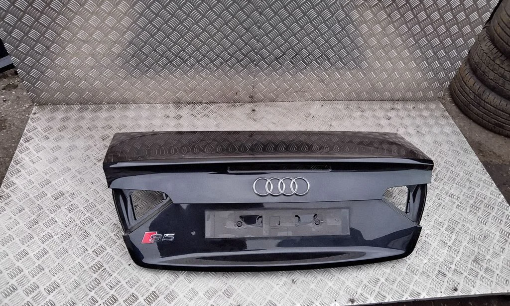Tailgate/trunk/boot lid