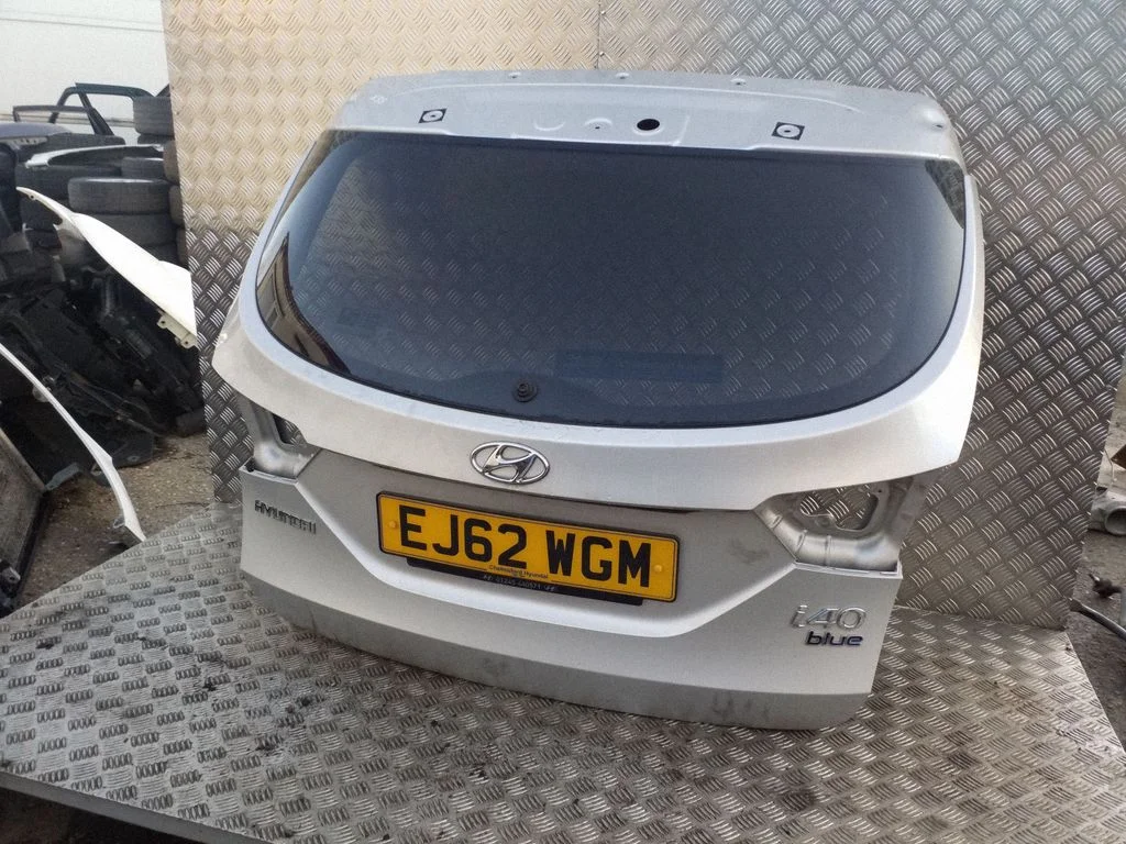 Tailgate/trunk/boot lid