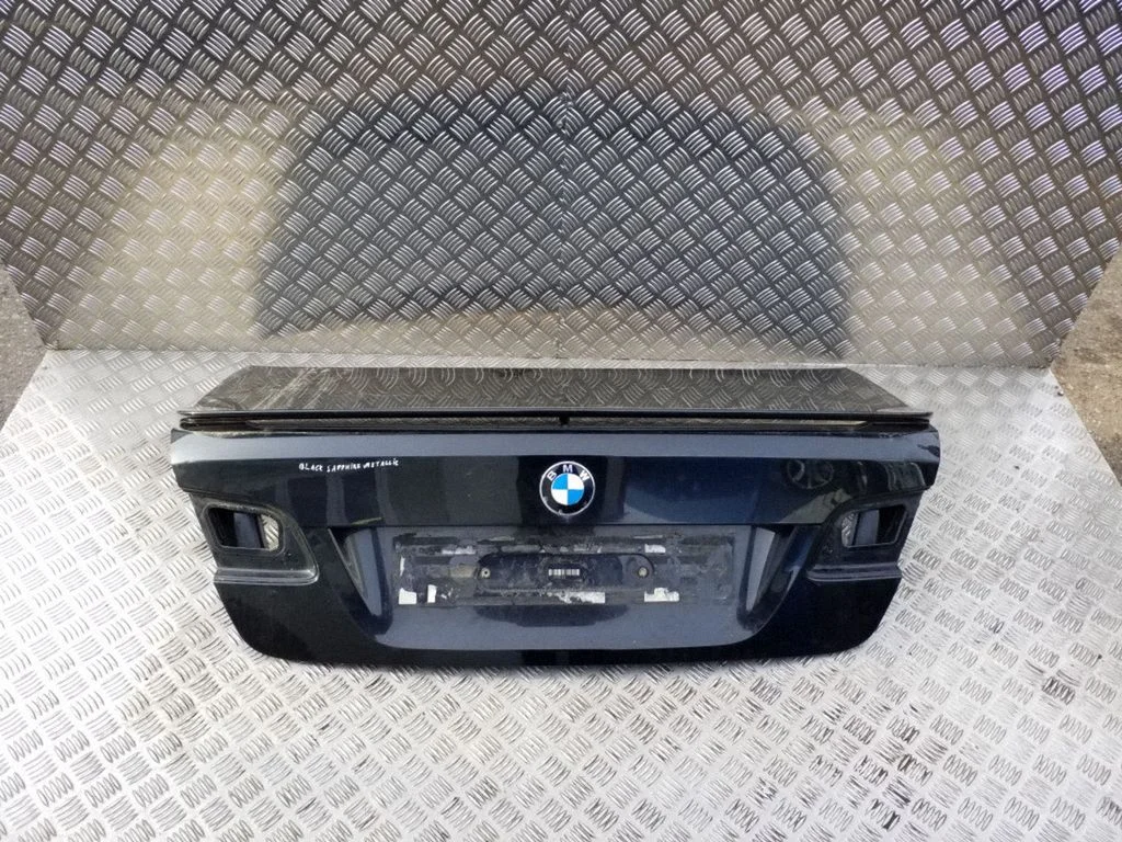 Tailgate/trunk/boot lid