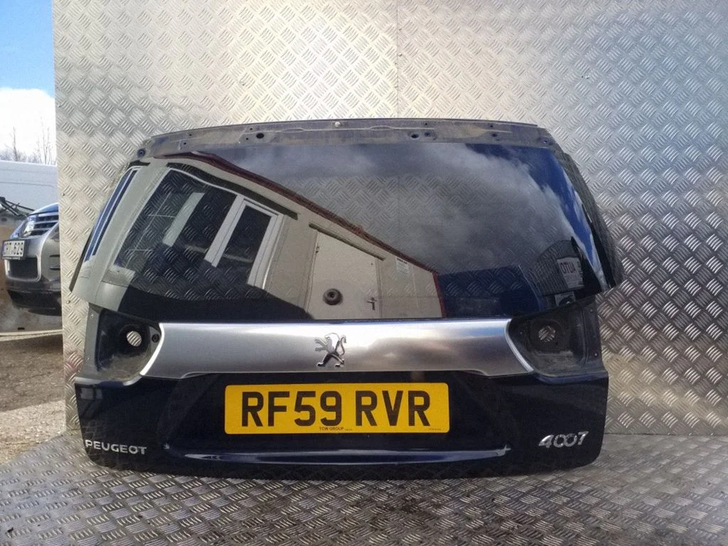 Tailgate/trunk/boot lid