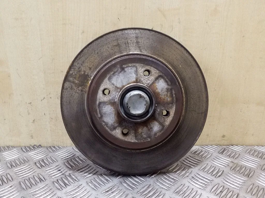 Rear brake disc – left