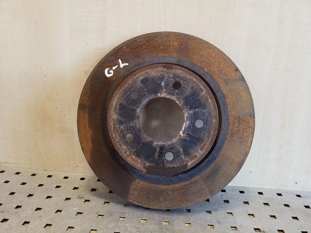 Rear brake disc – right