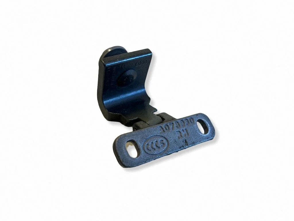 Tailgate/trunk/boot hinge 8U0827300E