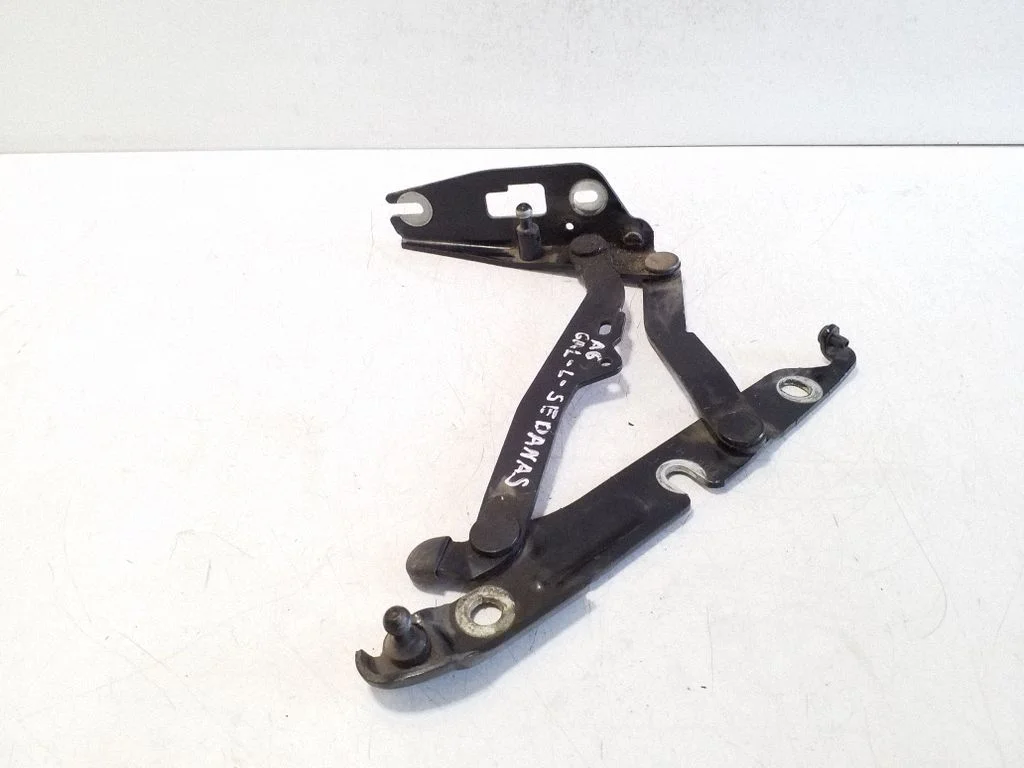 Tailgate/trunk/boot hinge 4F5827301