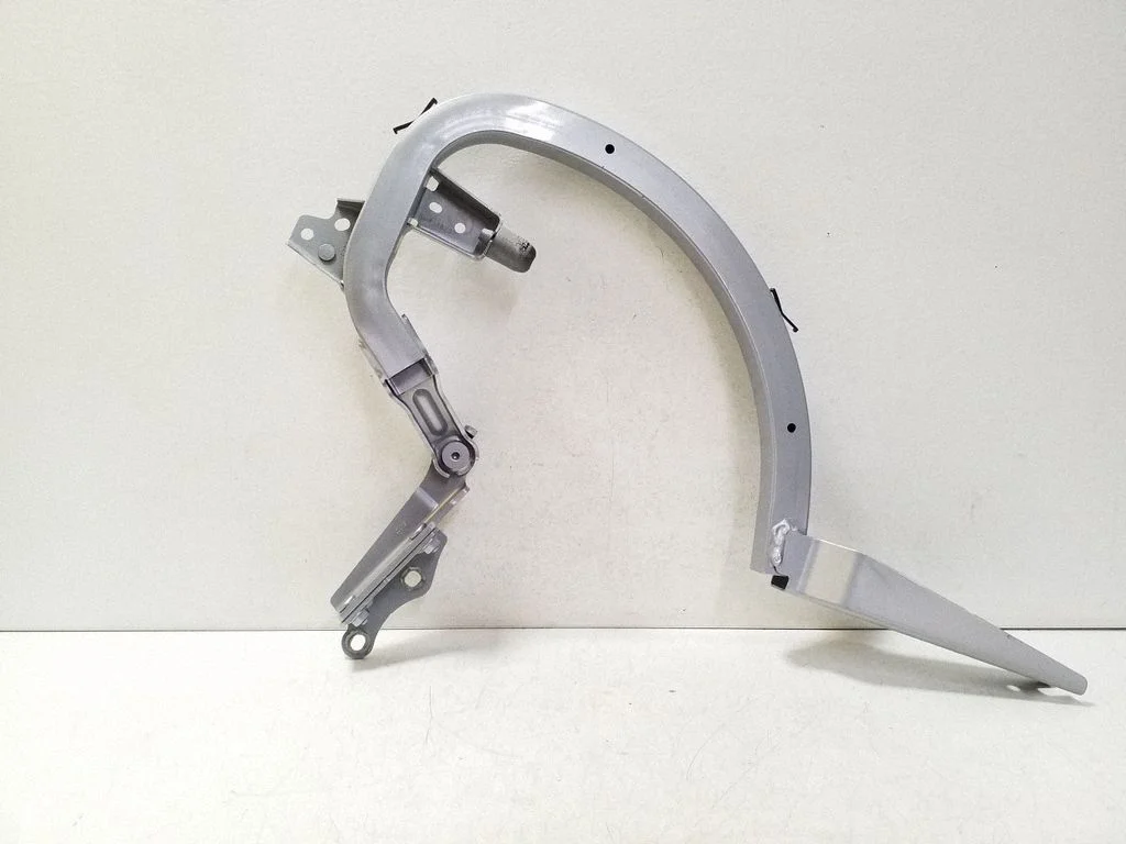 Tailgate/trunk/boot hinge 4K5827301