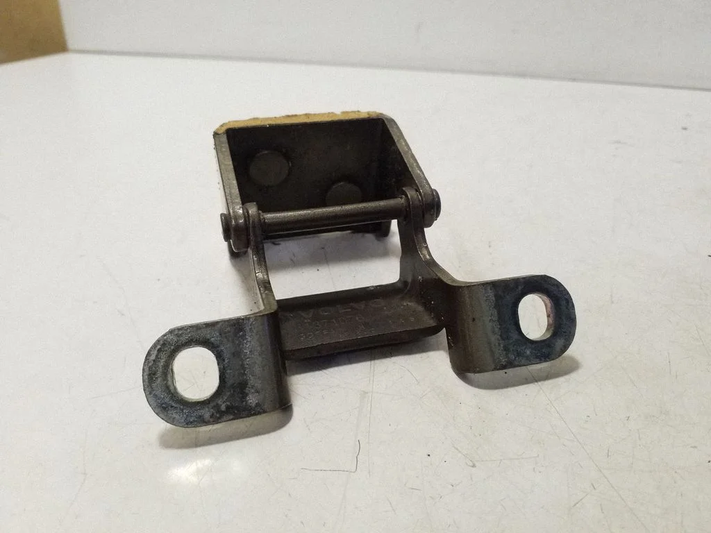 Tailgate/trunk/boot hinge 31371076