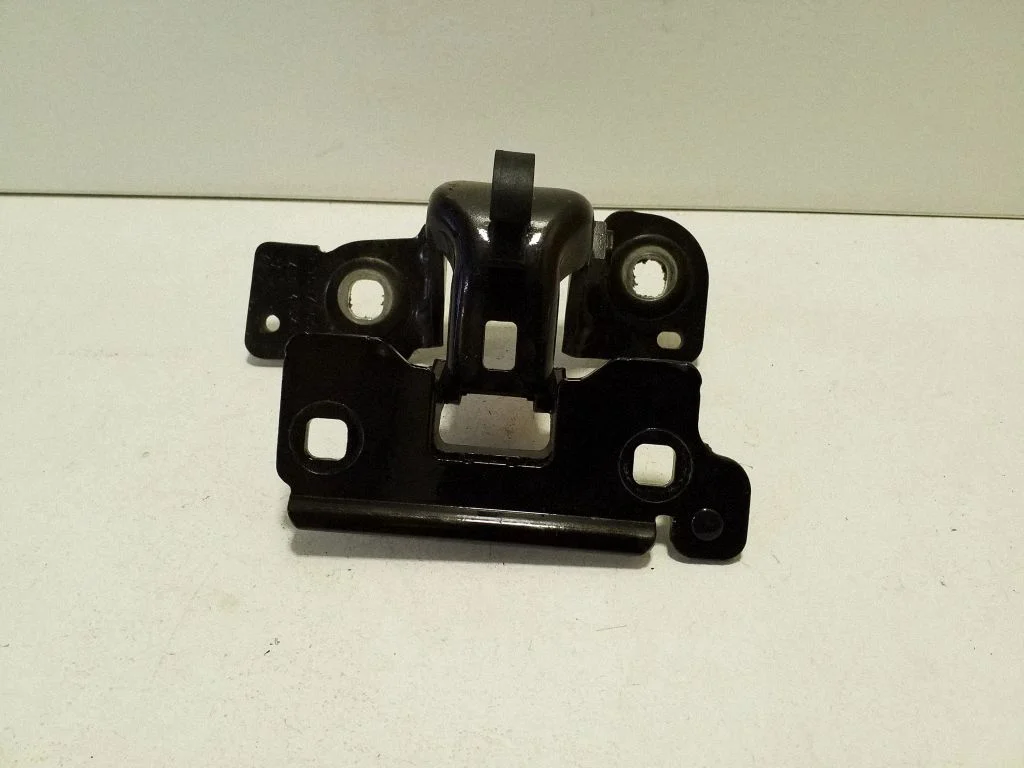 Tailgate/trunk/boot hinge – Peugeot 508 RXH (2011-2018)