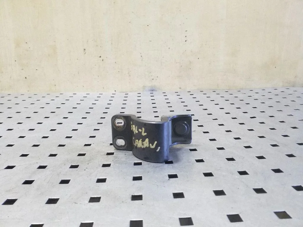 Tailgate/trunk/boot hinge 4B9827299B