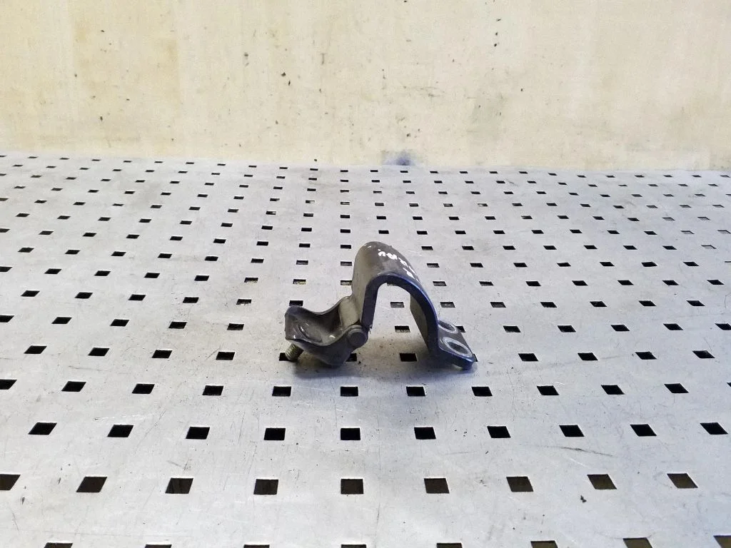 Tailgate/trunk/boot hinge 4B9827299B