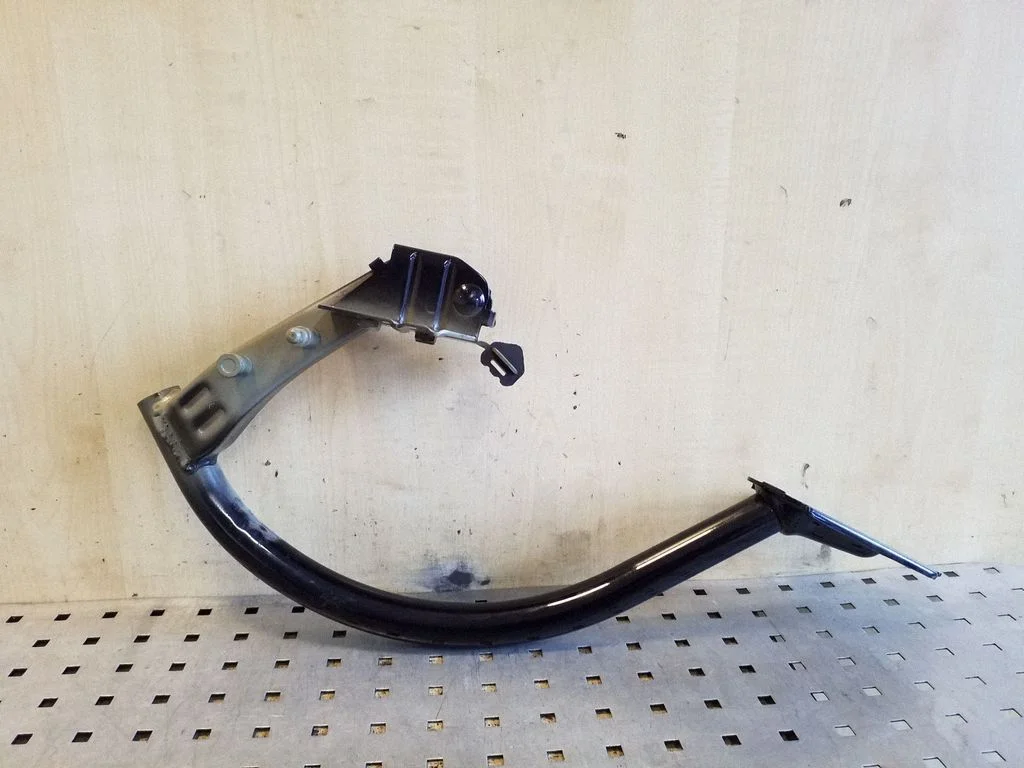 Tailgate/trunk/boot hinge 3C8827301A