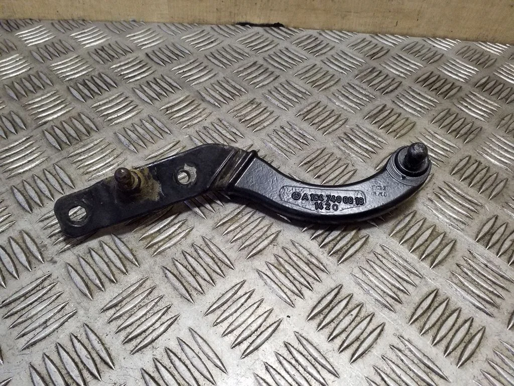 Tailgate/trunk/boot hinge A1647400018