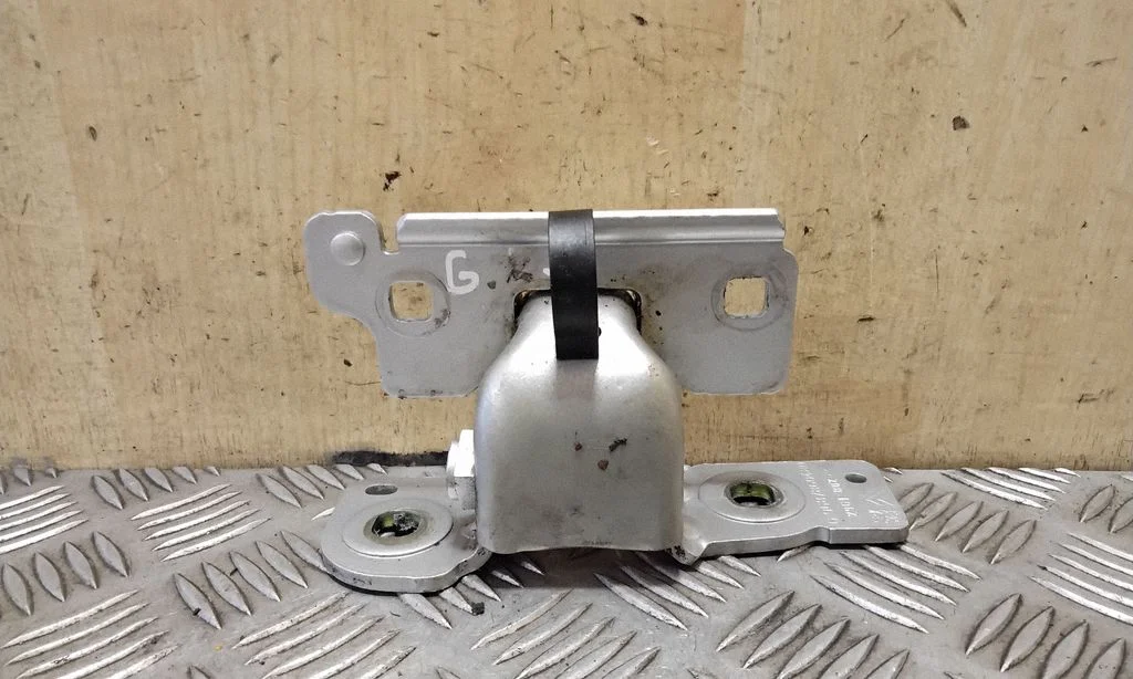 Tailgate/trunk/boot hinge – Peugeot 508 RXH (2011-2018)