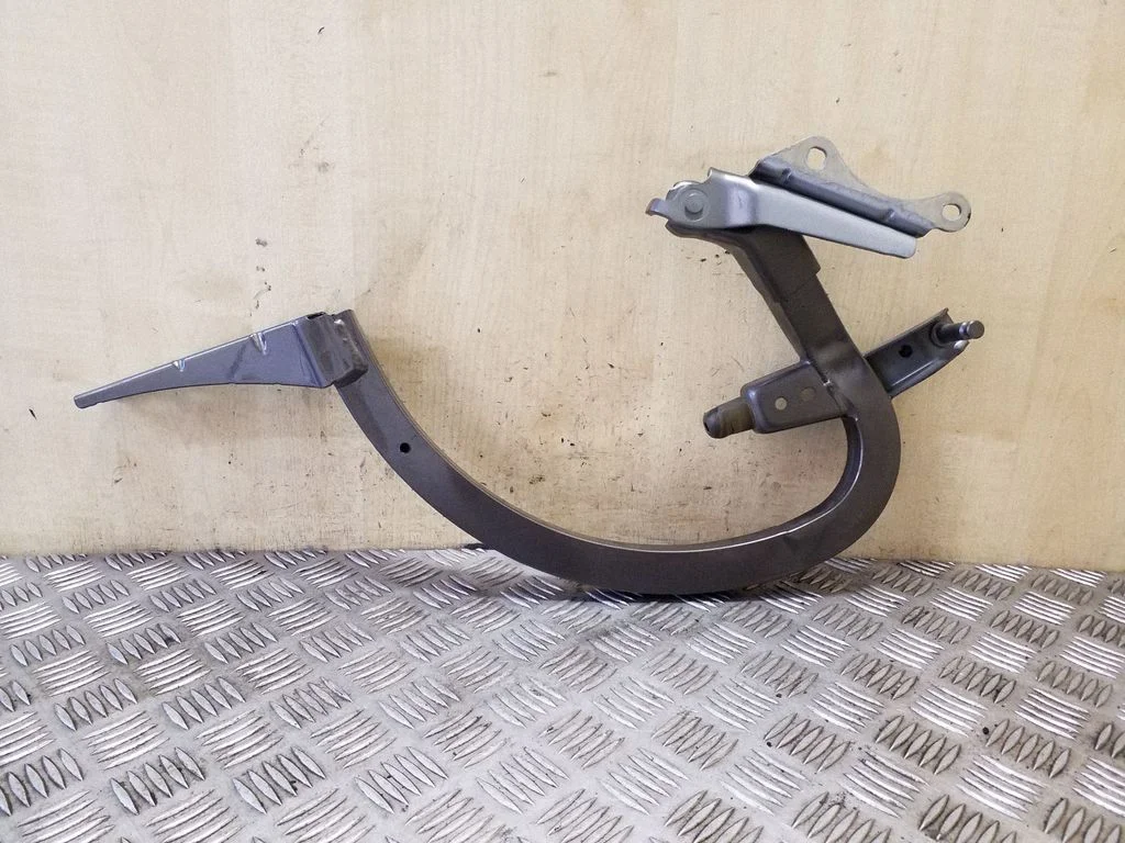 Tailgate/trunk/boot hinge 4G5827302A