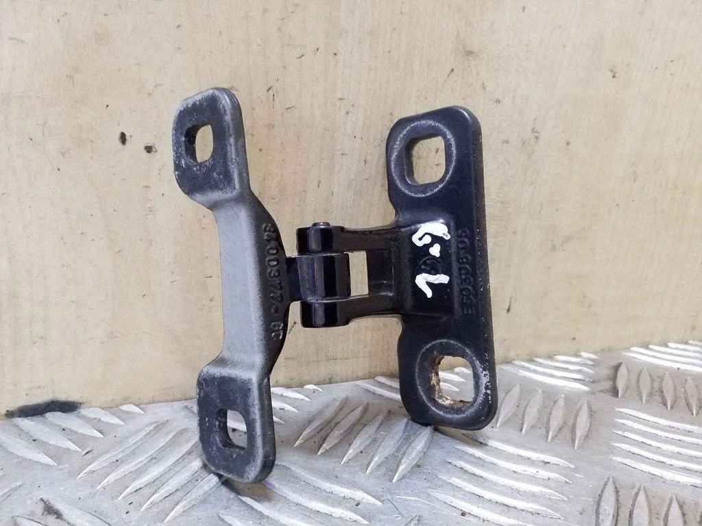 Tailgate/trunk/boot hinge 3400377