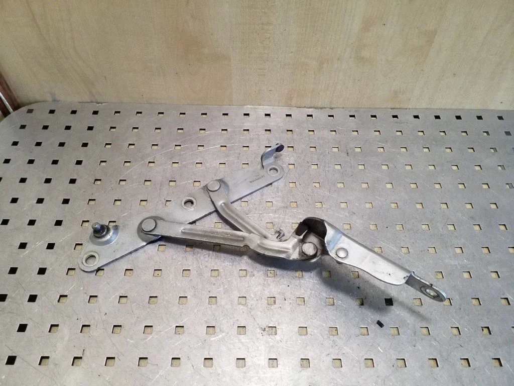 Tagaluugi hing 30799275 – Volvo S80 (2007-2013)
